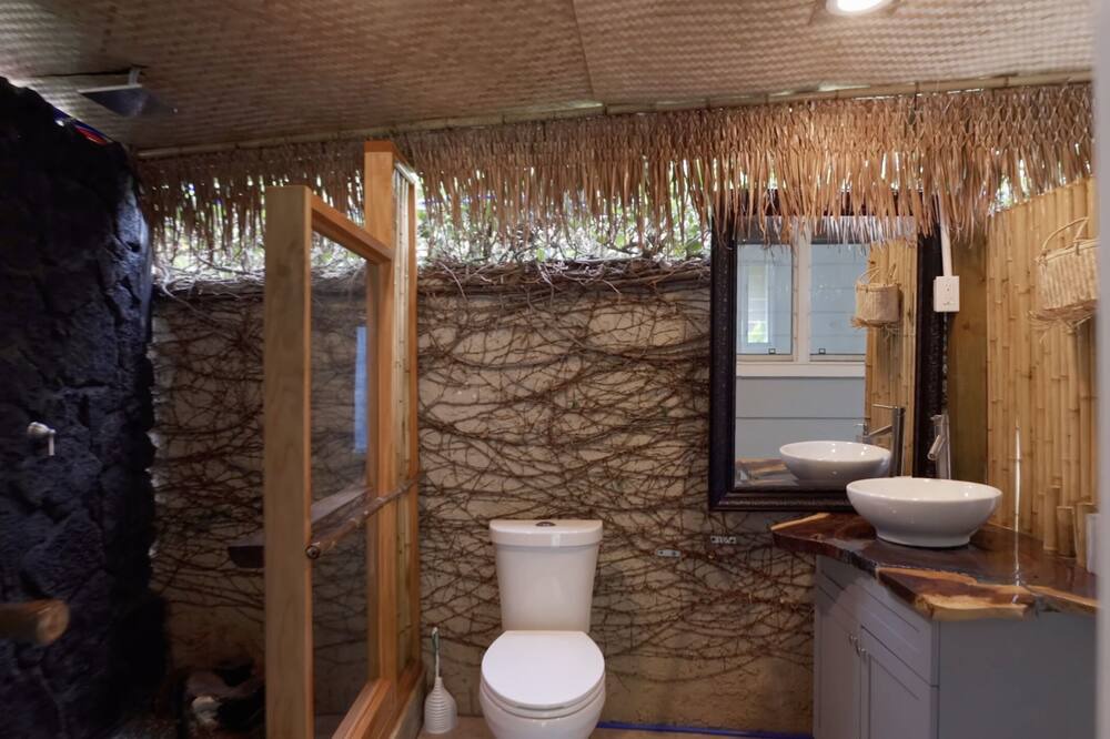 Photo of Bathroom in Hawaii Kai