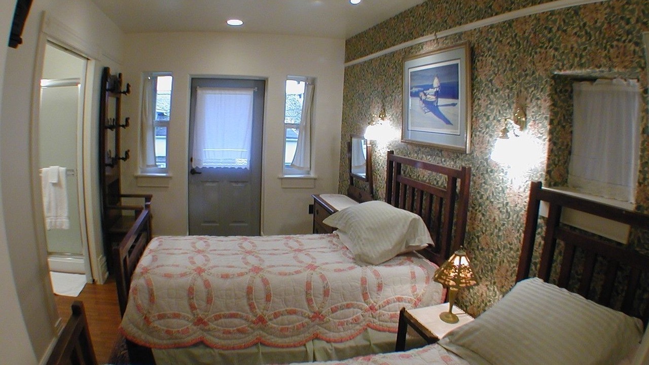 Photo of Bedroom in Downtown Juneau