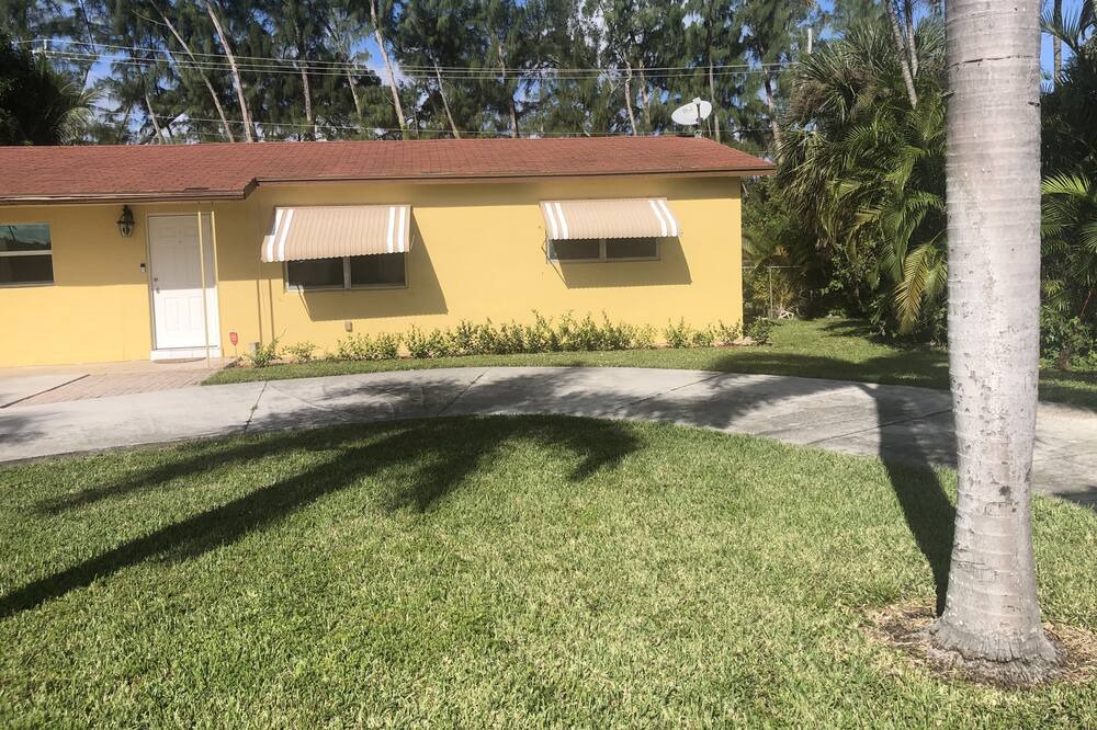 Photo of Outdoor in Boynton Beach