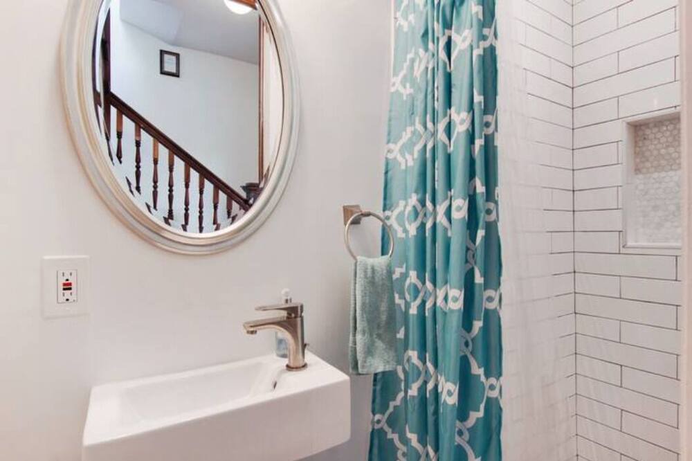 Photo of Bathroom in Touro