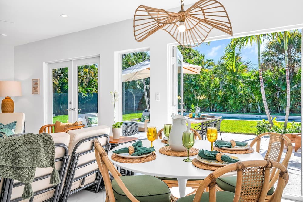 Photo of Outdoor in Bel Air