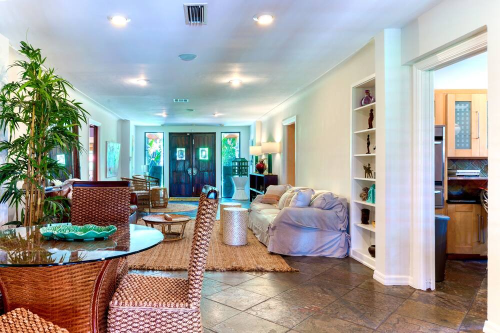 Photo of Others in Parrot Cove