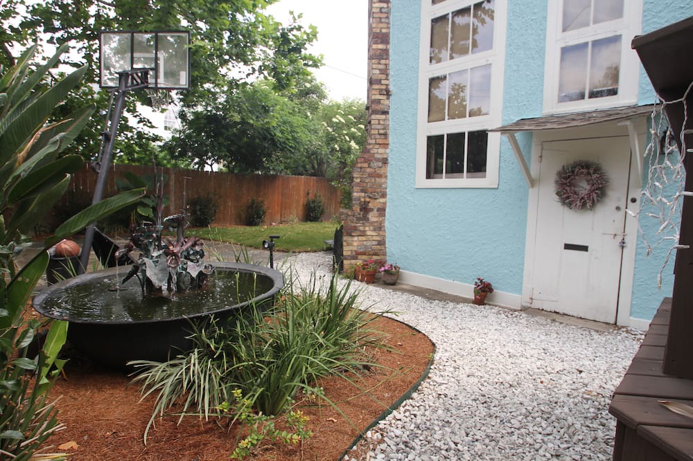 Photo of Outdoor in Carrollton
