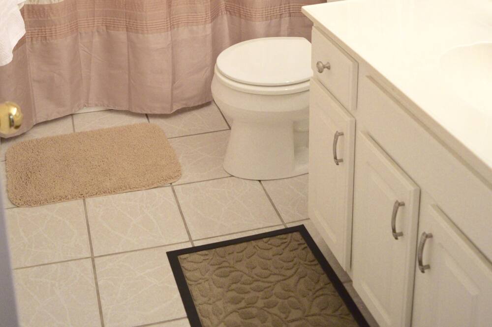 Photo of Bathroom in Bonnabel Place