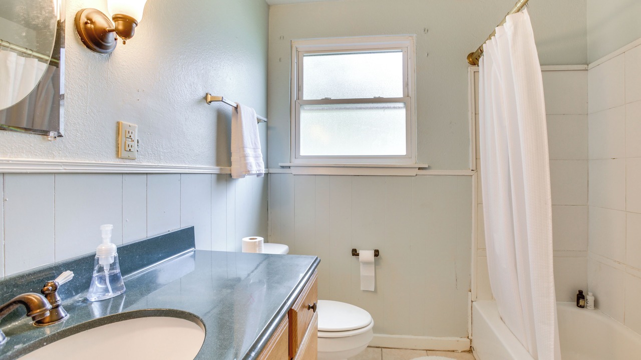 Photo of Others in Gonzales