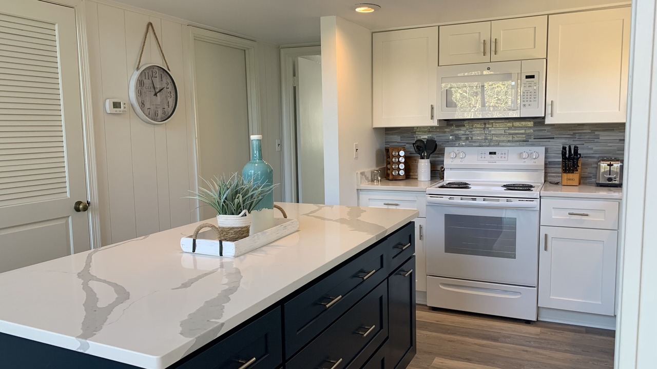 Photo of Kitchen in Sea Scape