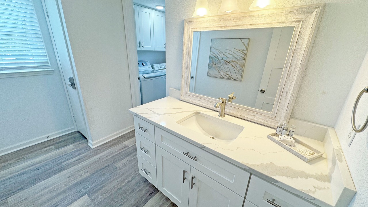 Photo of Bathroom in Sea Scape