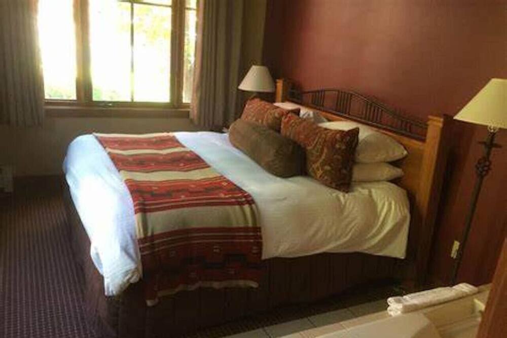 Photo of Bedroom in Beaver Creek