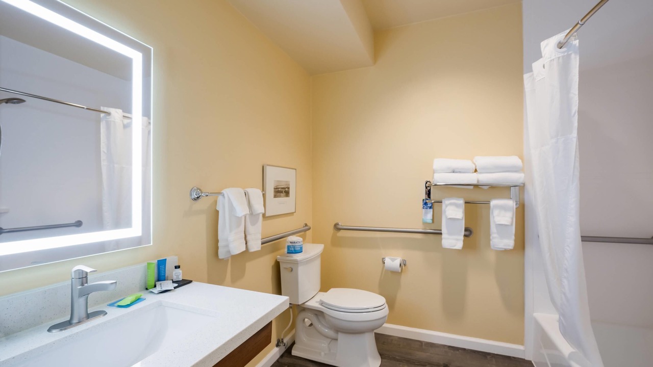 Photo of Bedroom in Northwest Everett