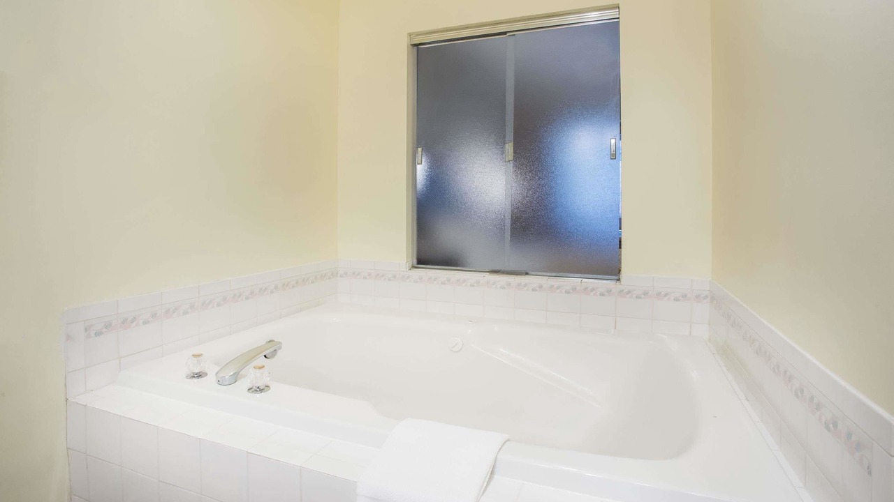 Photo of Bathroom in Shoreline