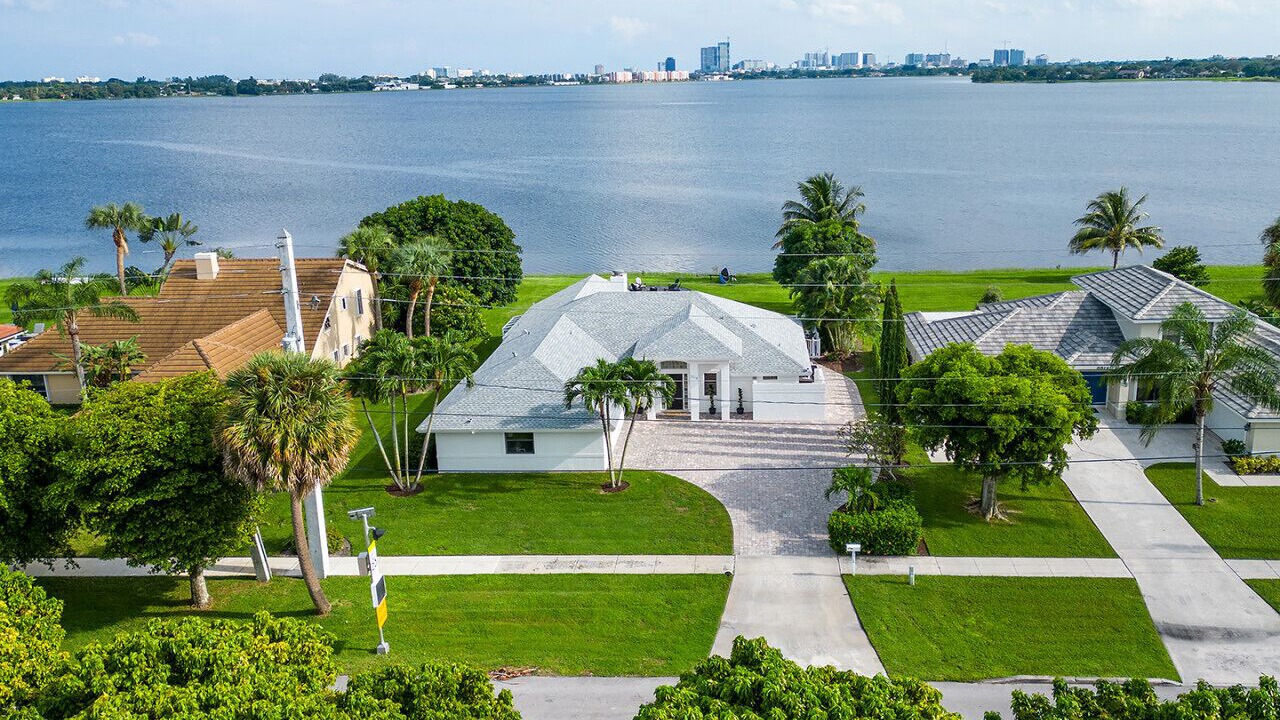 Photo of Outdoor in Palm Beach - West Palm Beach