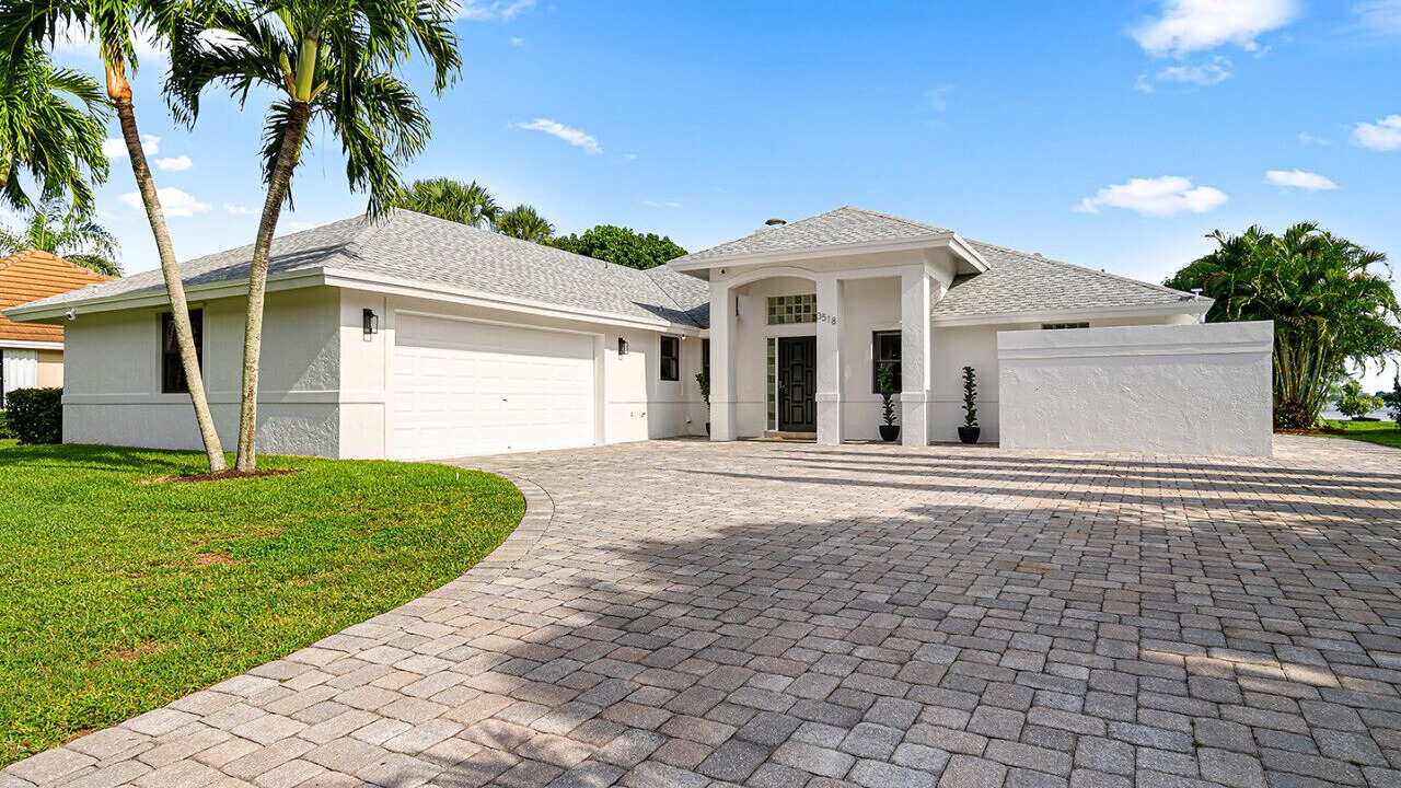 Photo of Outdoor in Palm Beach - West Palm Beach