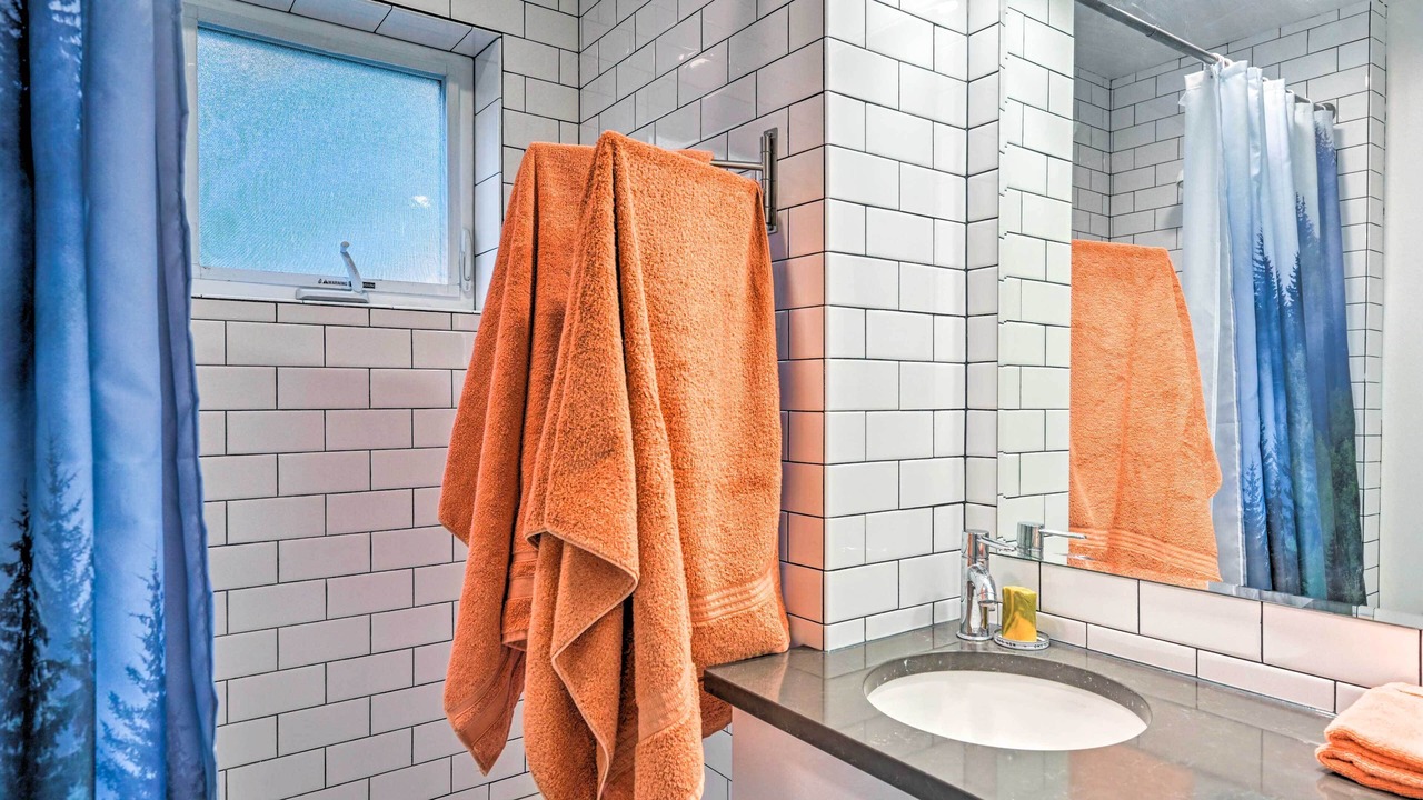 Photo of Bathroom in Minor