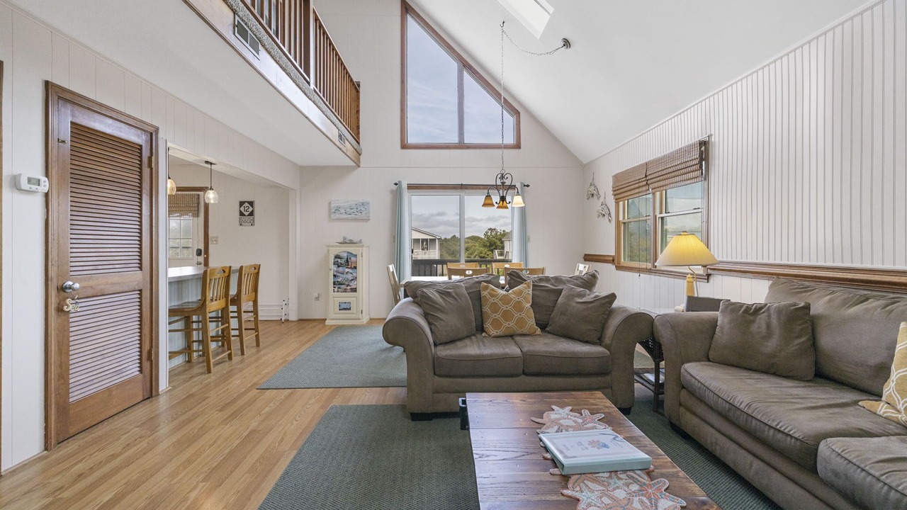Photo of Livingroom in Kill Devil Hills