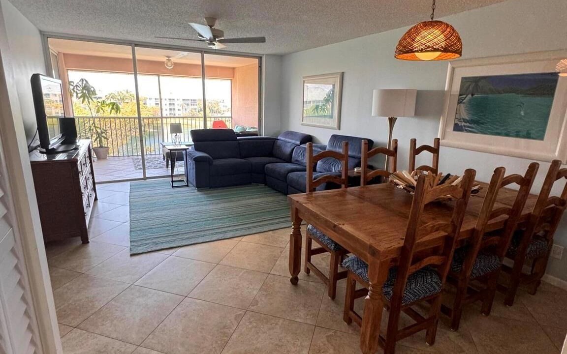 Photo of Livingroom in Jupiter