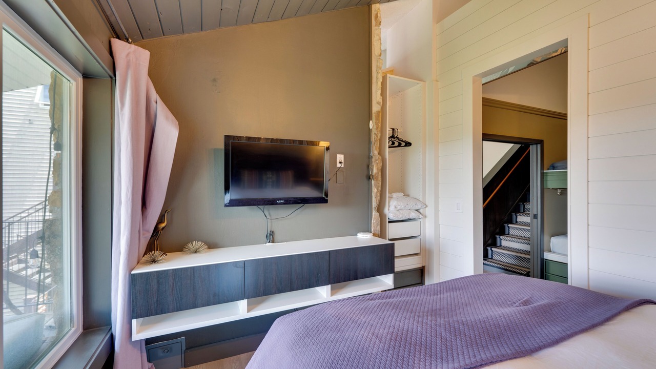Photo of Bedroom in Silvercreek