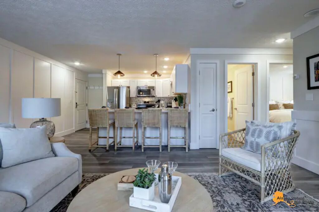 Photo of Livingroom in Midtown Anchorage