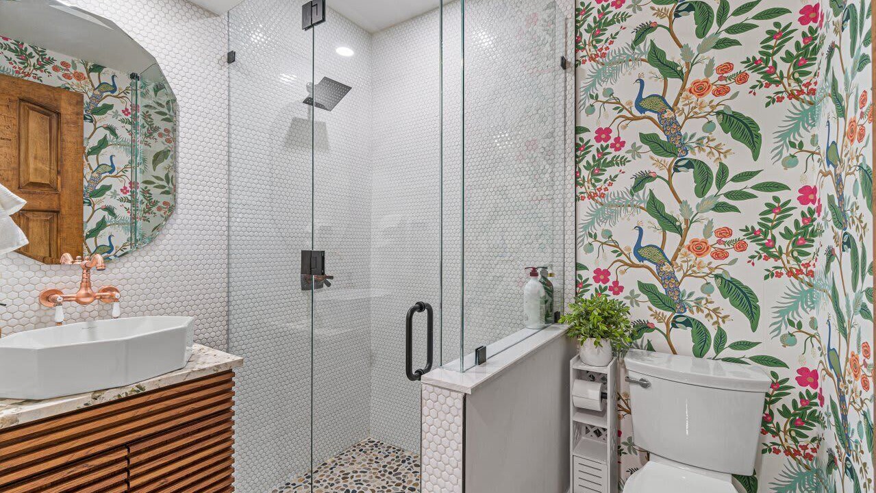 Photo of Bathroom in Poiciana Park II