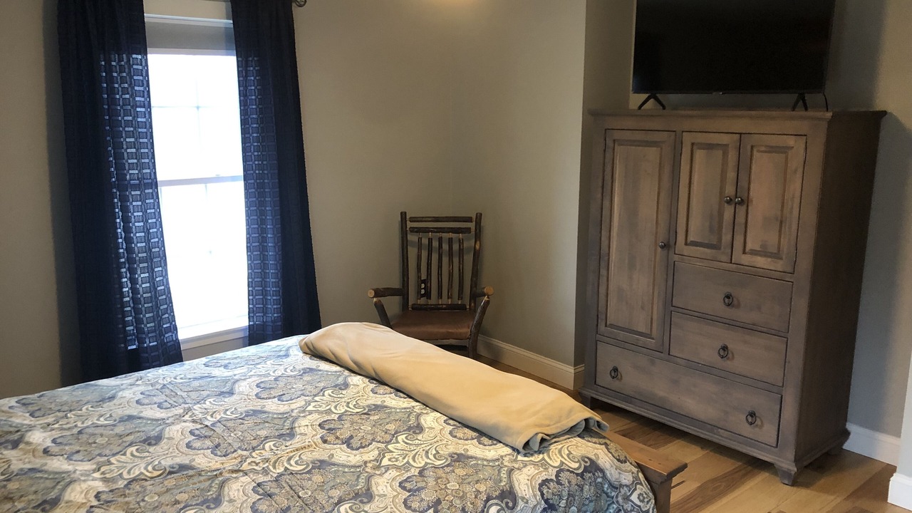 Photo of Bedroom in Saratoga Springs