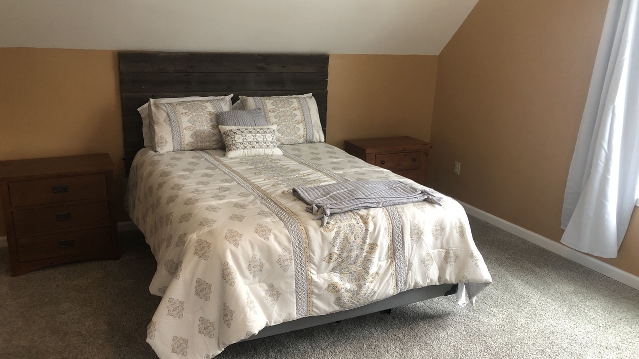 Photo of Bedroom in Saratoga Springs