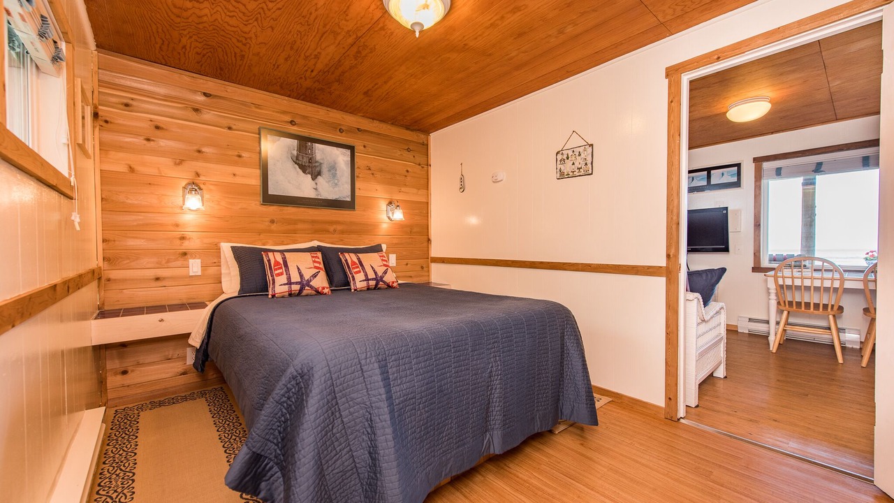 Photo of Bedroom in Sekiu
