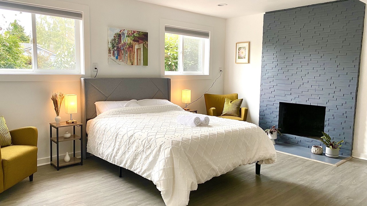 Photo of Bedroom in Inglewood-Finn Hill