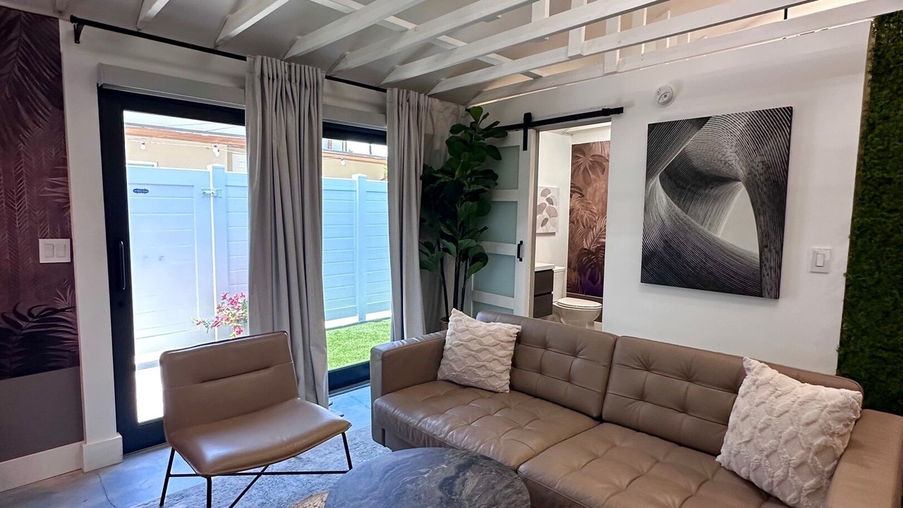 Photo of Livingroom in Palm Beach - West Palm Beach