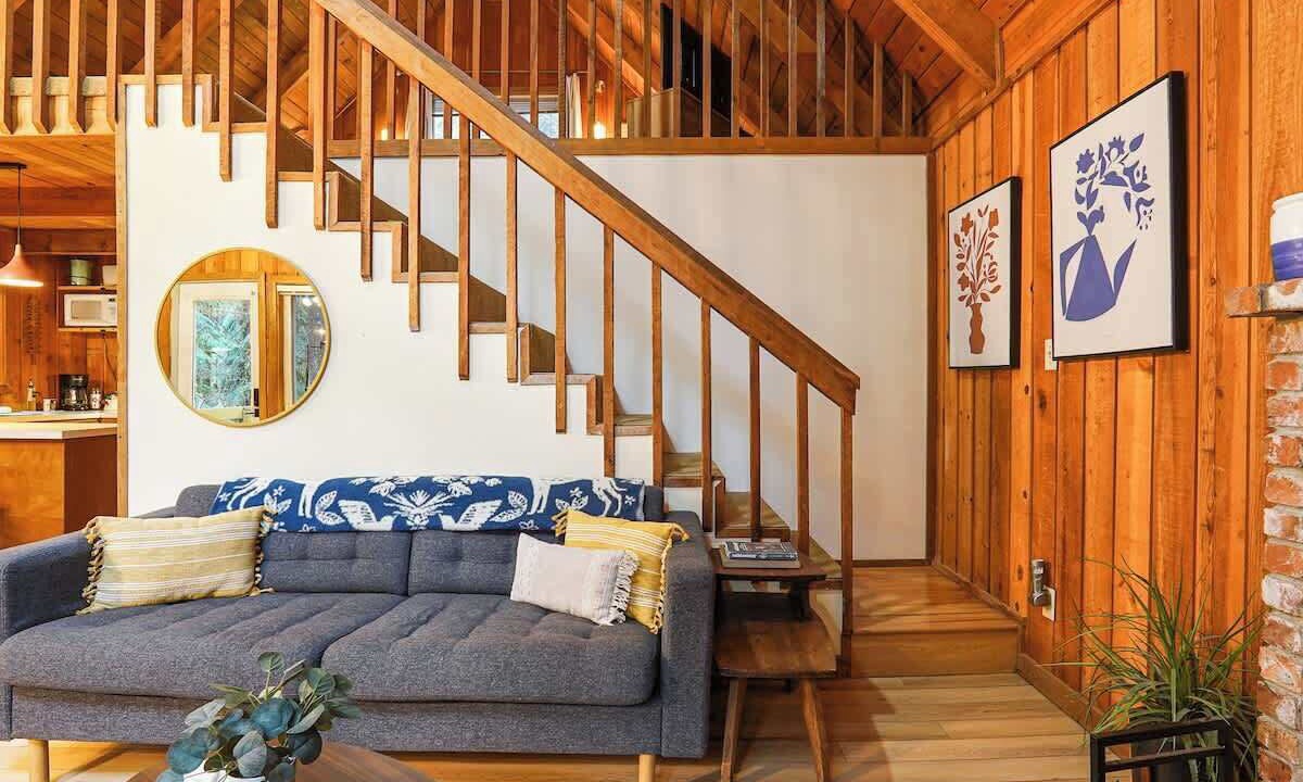Photo of Livingroom in Glacier