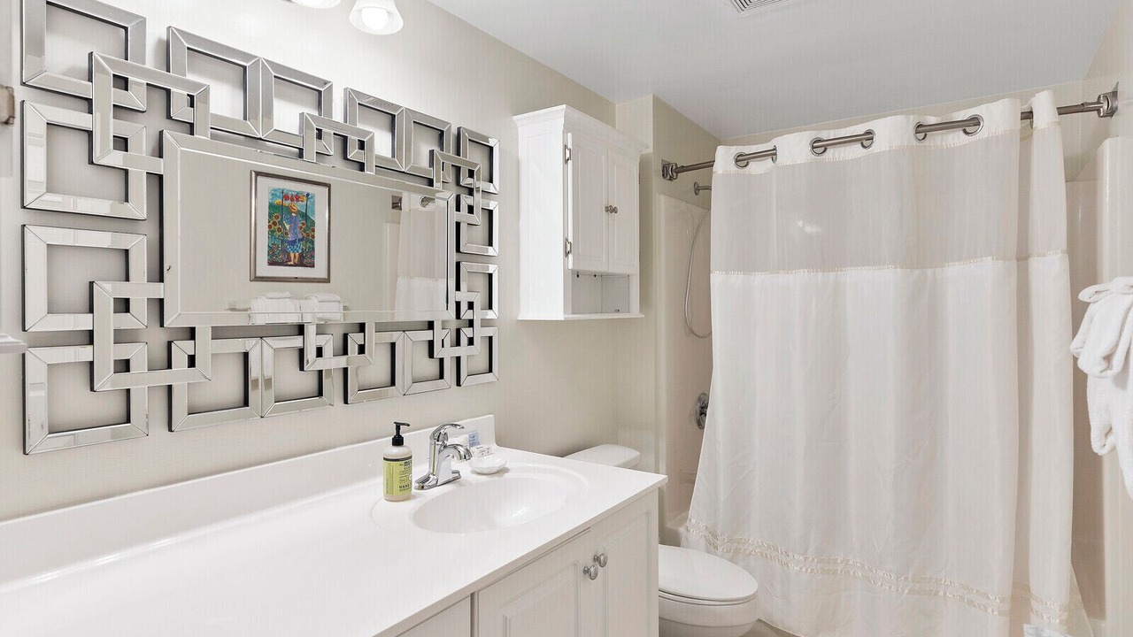 Photo of Bathroom in Downtown Wilmington