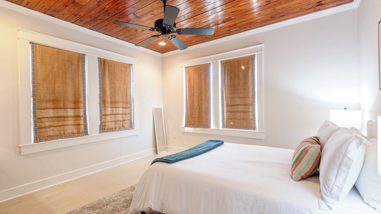 Photo of Bedroom in Mid City South
