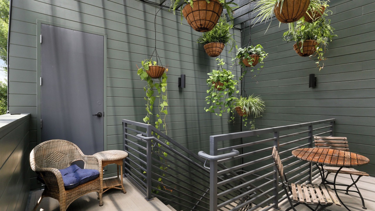 Photo of Patio Balcony in Lower Garden District
