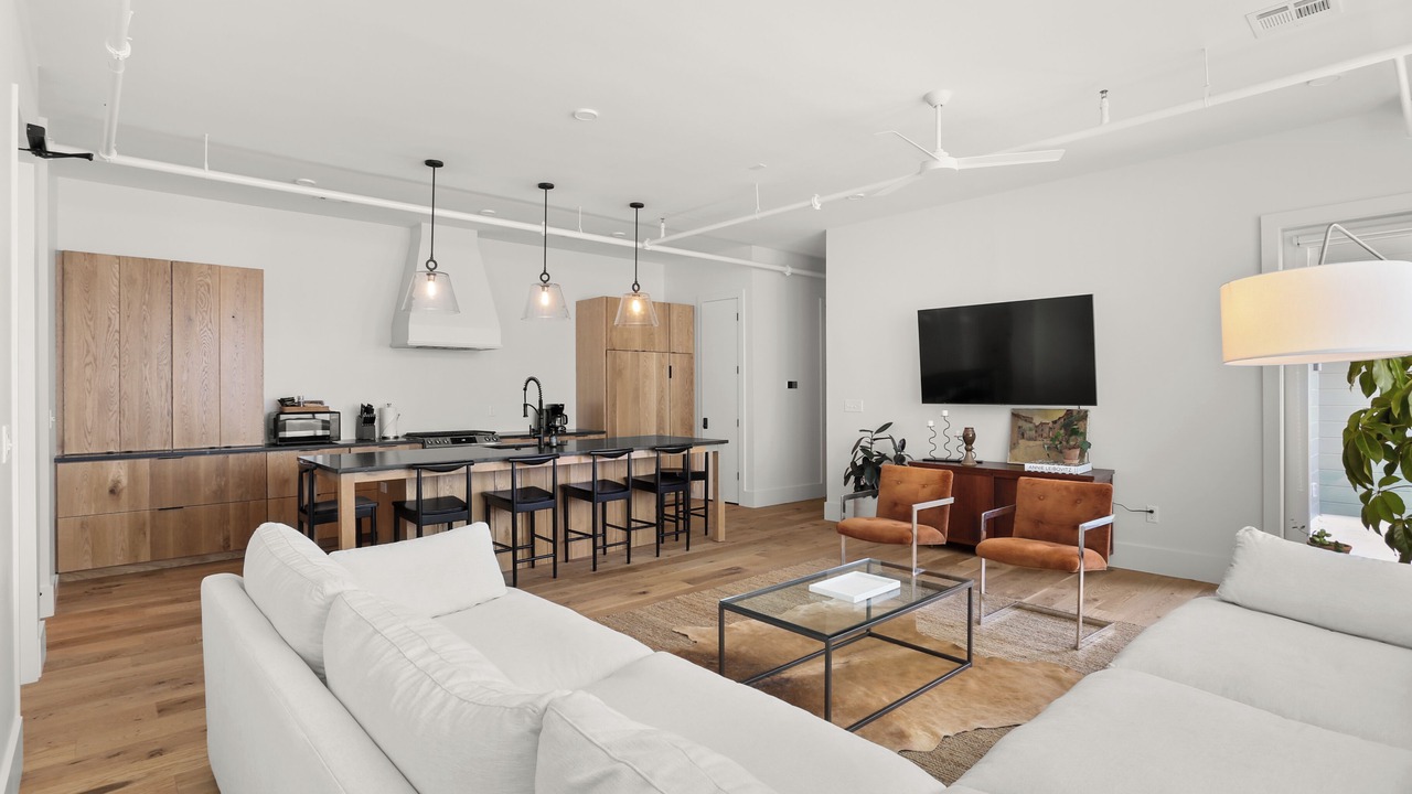 Photo of Livingroom in Lower Garden District