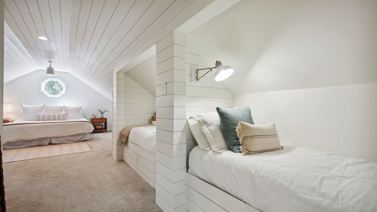 Photo of Bedroom in Mandeville