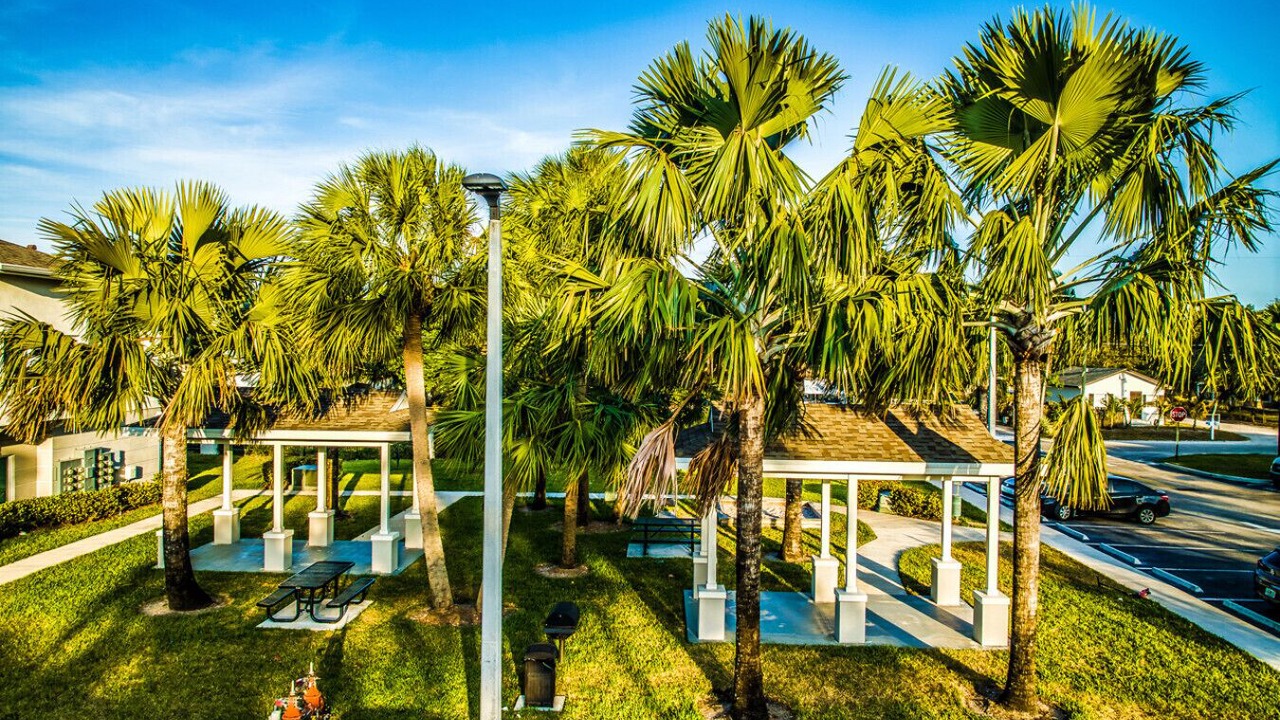 Photo of Outdoor in Lake Worth Corridor