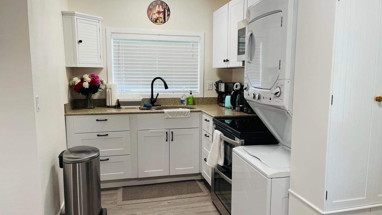 Photo of Kitchen in Cottage Lake