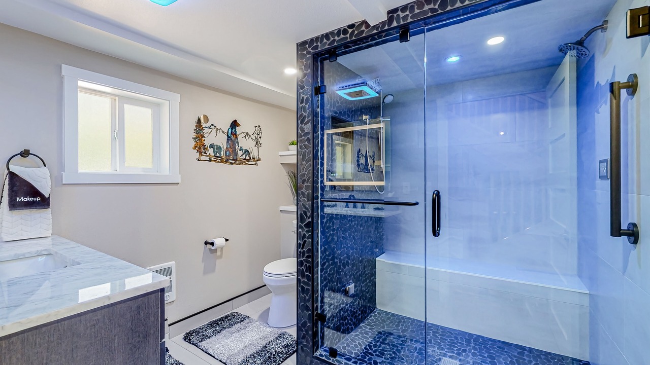 Photo of Bathroom in Mason County