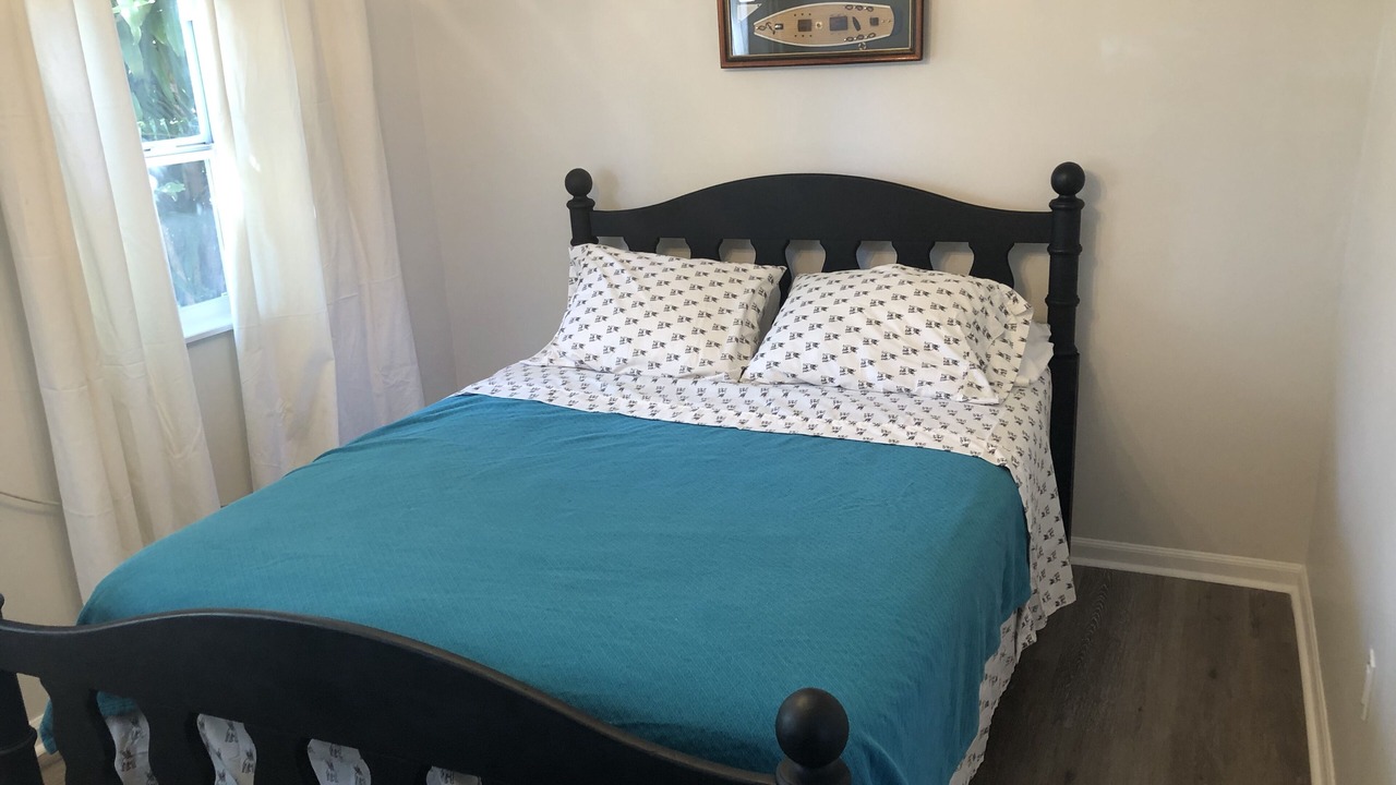 Photo of Bedroom in Lake Worth