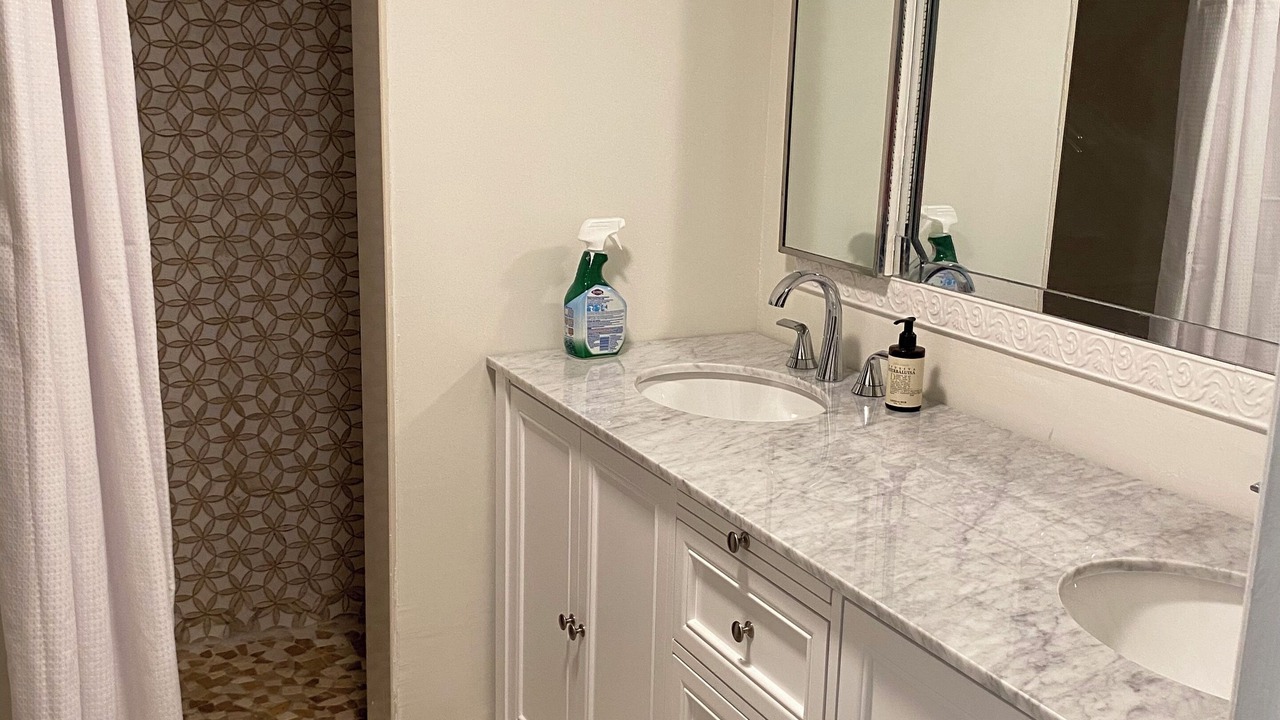 Photo of Bathroom in Wellington