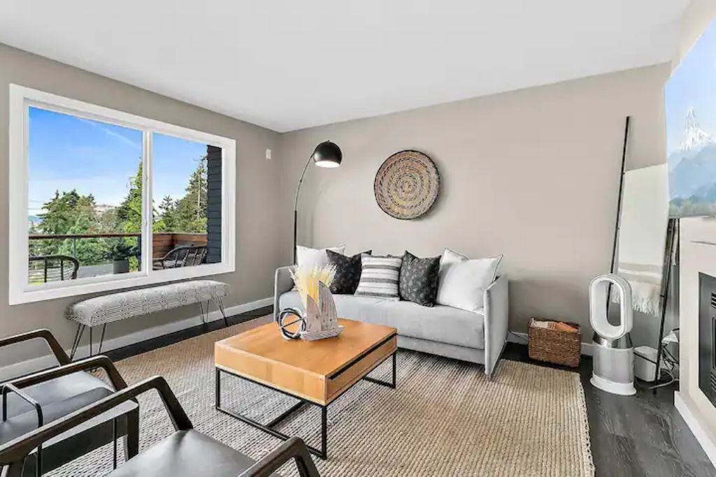 Photo of Livingroom in Des Moines