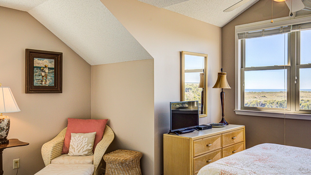 Photo of Bedroom in Topsail Beach