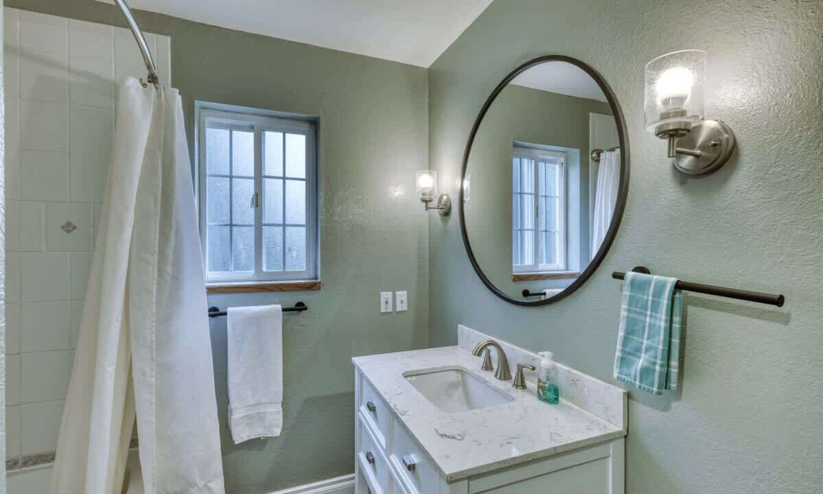 Photo of Bathroom in Kodiak