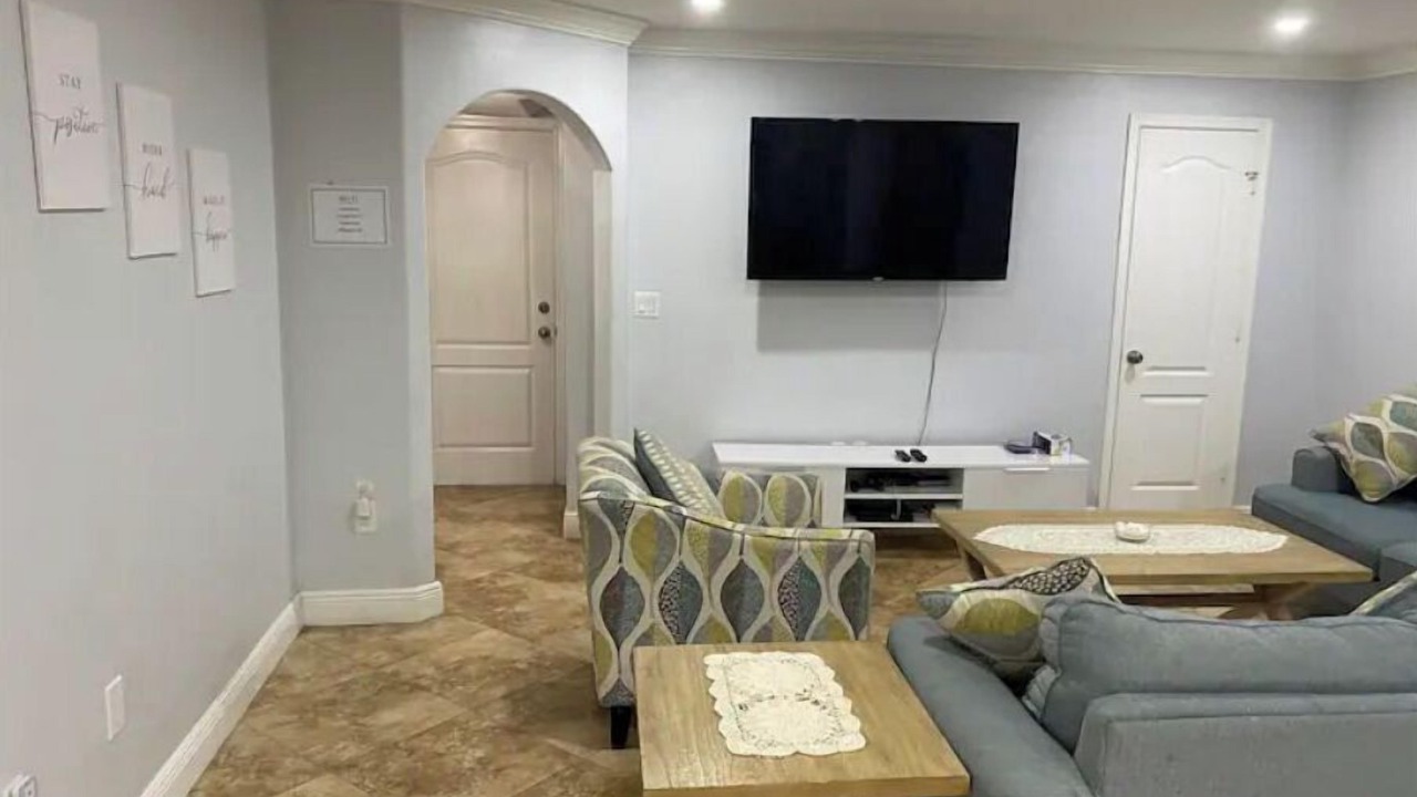 Photo of Livingroom in Lake Worth Corridor