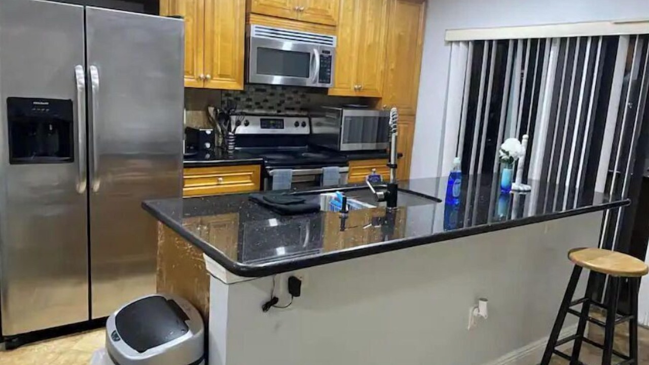 Photo of Kitchen in Lake Worth Corridor
