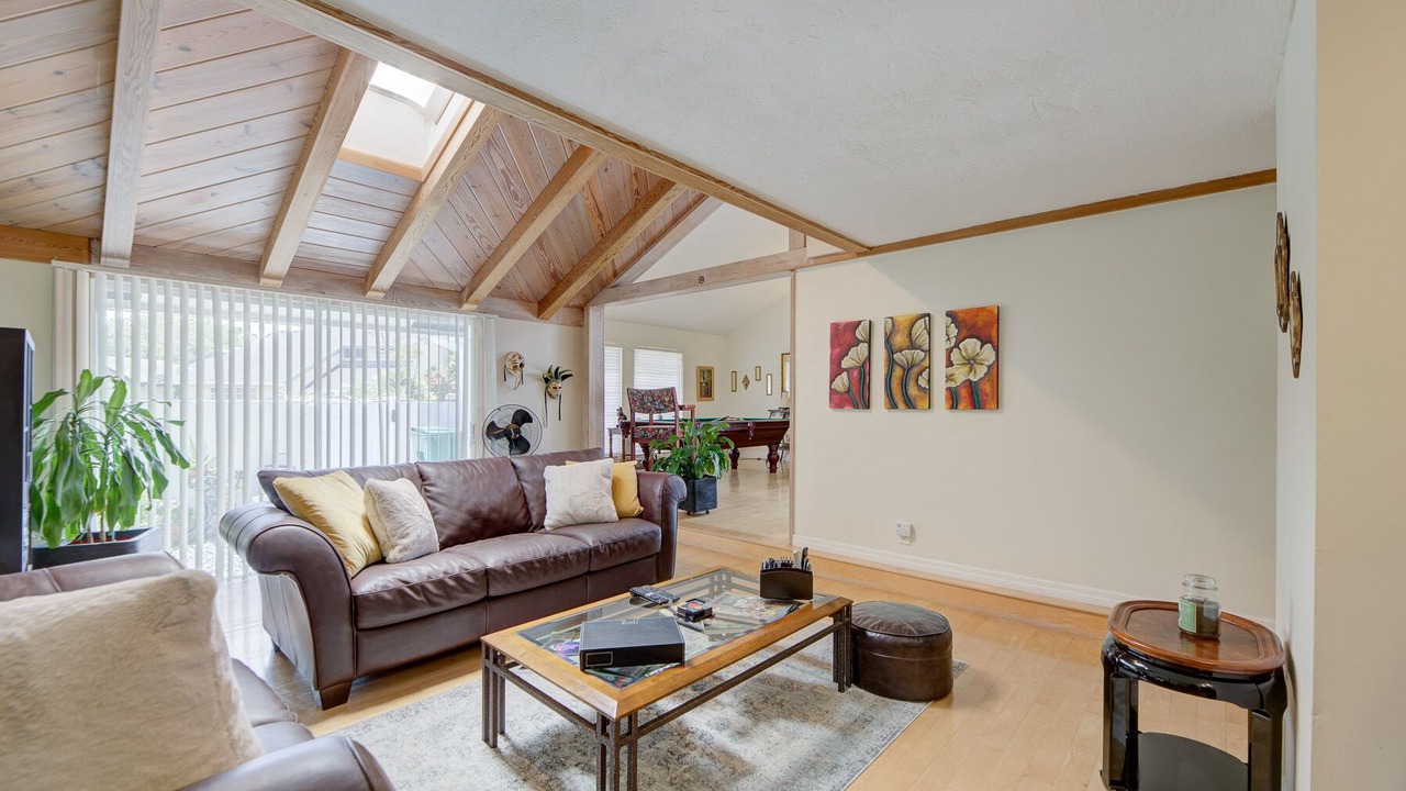 Photo of Livingroom in Davie