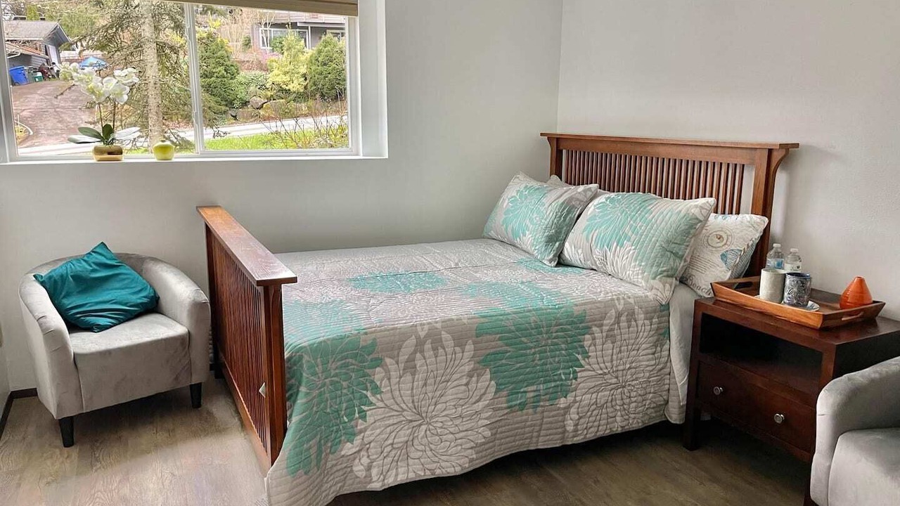Photo of Bedroom in Lake Forest Park