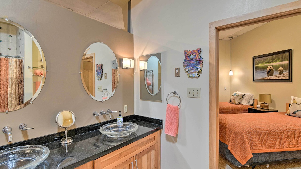 Photo of Bedroom in Downtown Anchorage