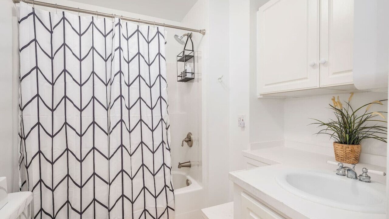 Photo of Bathroom in Seahurst