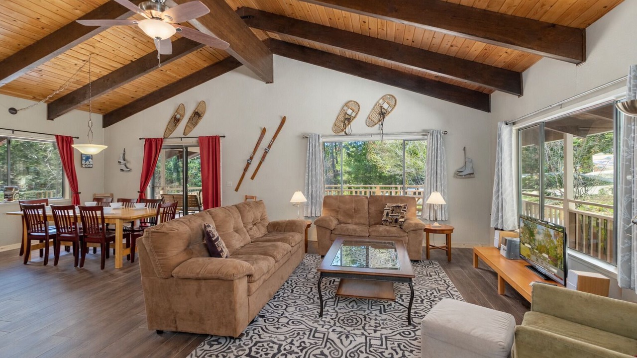 Photo of Bedroom in Leavenworth