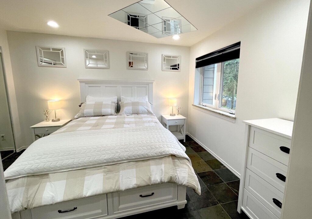 Photo of Bedroom in Juneau