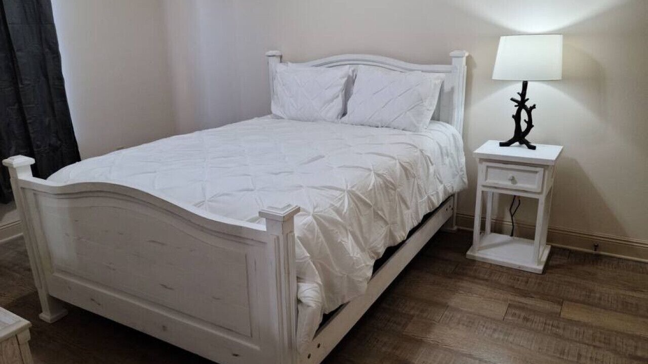 Photo of Bedroom in Pine Grove